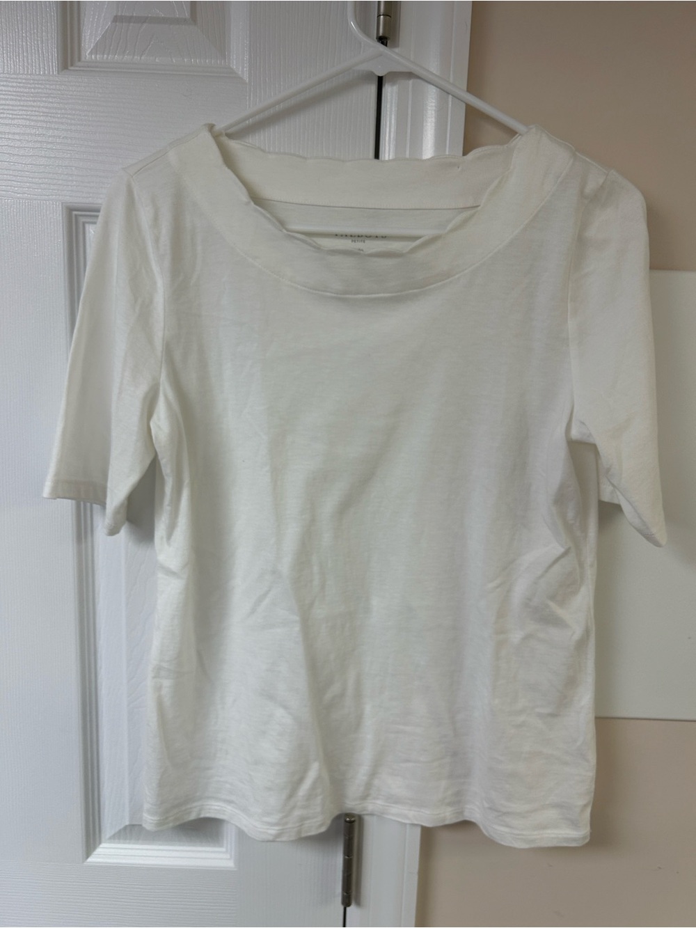 Talbots Petite Pima Cotton Top Scalloped Boatneck Collar